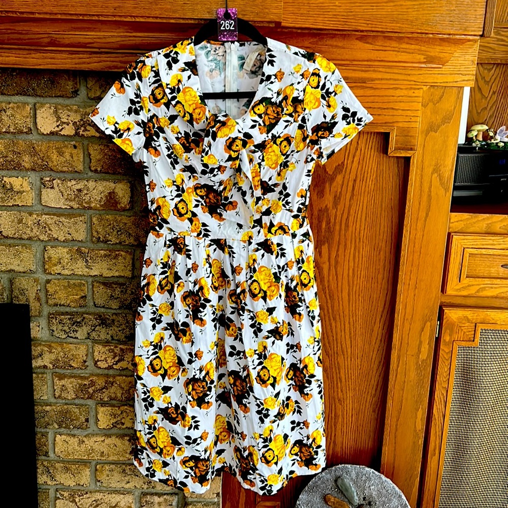 Belle Poque dress with collar & bow short sleeve with sunflowers S